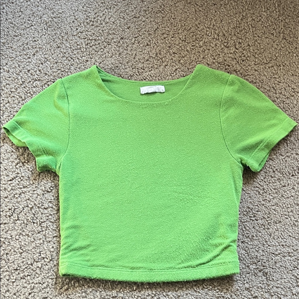 Live in the Moment Green Cropped T-Shirt